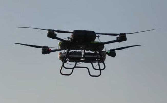 宇阳博创电气自主研制阴极闭式空冷燃料电池用于百公斤级氢能无人机成功飞行，，，为低空经济注入绿色强 “芯” 动力